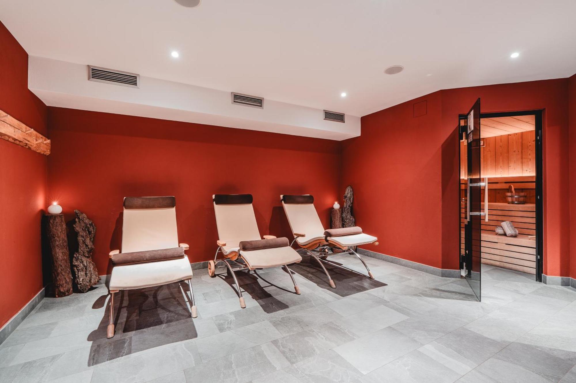 Hotel Kreuzberg Monte Croce Sexten Extérieur photo